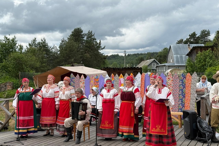 Звенел и пел вепсский край