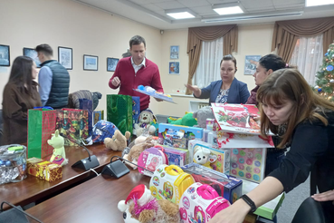 В Ленинградской области собрали подарки детям погибших милиционеров ДНР